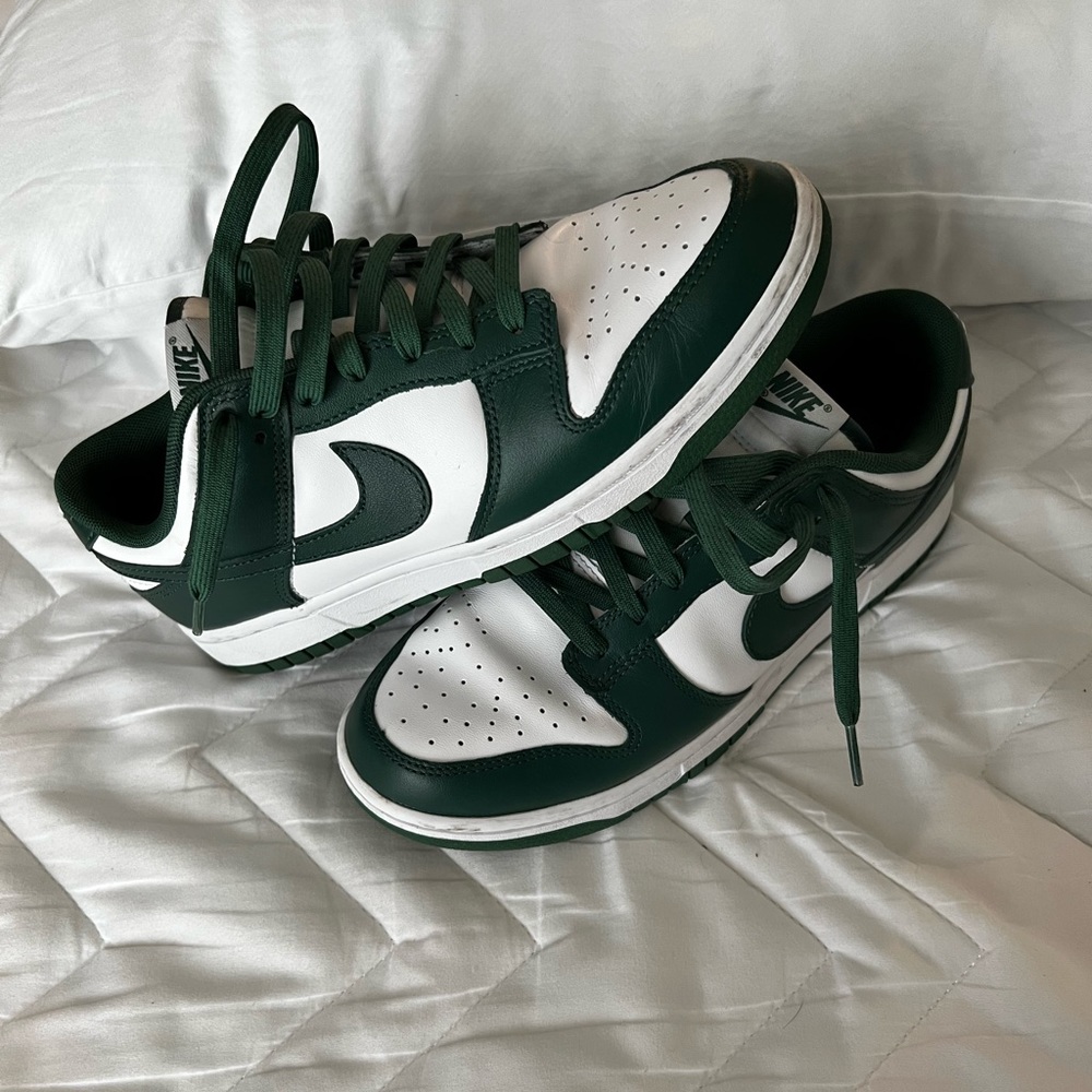 Nike Dunk Low “Michigan State”